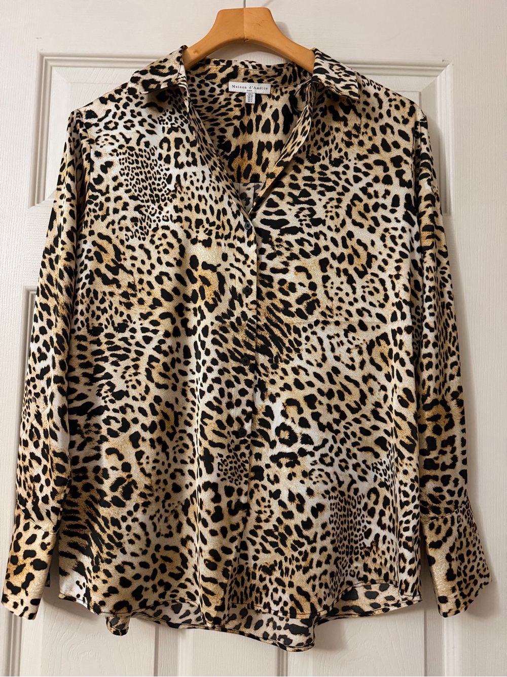 Animal-Print Long Sleeve Blouse in Beige/Black
